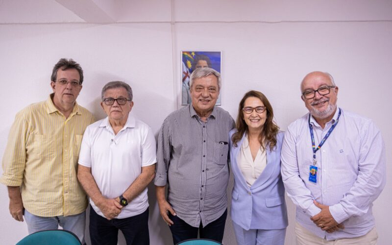 Débora Almeida discute sustentabilidade e produção de milho em reunião na CPRH