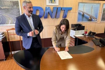 Em Brasília, governadora Raquel Lyra garante junto ao DNIT a construção da variante de Toritama, no Agreste Setentrional