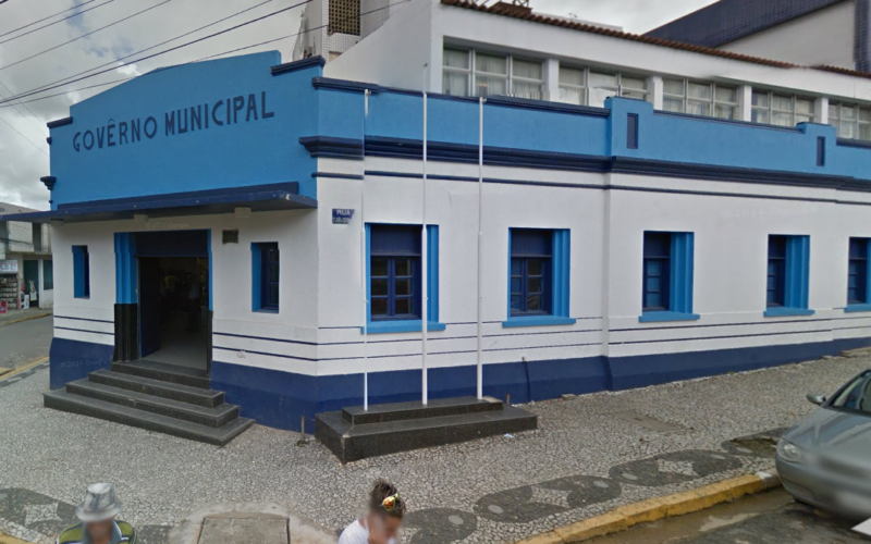 O Portal 007 noticiou suspeitas envolvendo Luciano Medeiros, contratações culturais e influência política em Ipojuca